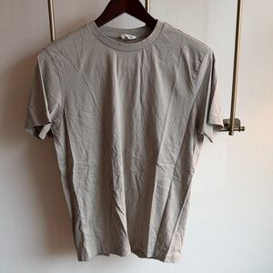 🌿 NWOT🌿 CLASSIC TSHIRT 🌿 MANGO 🌿 MED🌿 TAN